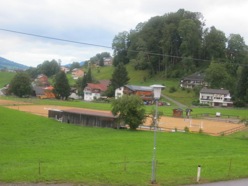Hotel Gasthof Hirschen Langenegg Exterior foto